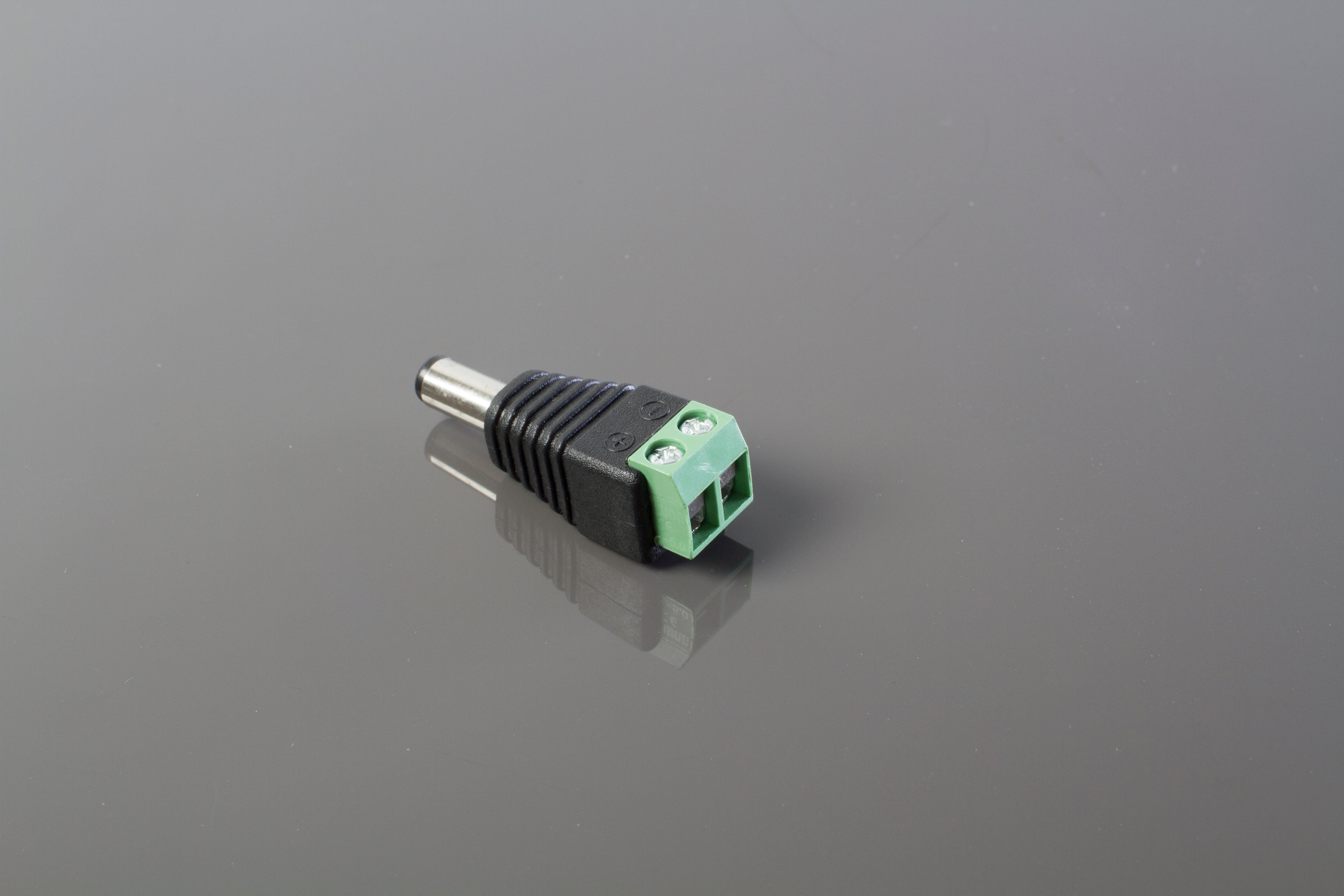 LED Light to Male DC Power Supply Connector