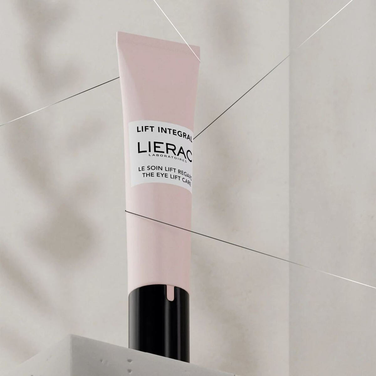 Lierac Lift Integral Anti-aging & Firming Eye Cream with Hyaluronic Acid for Sensitive Skin 15ml