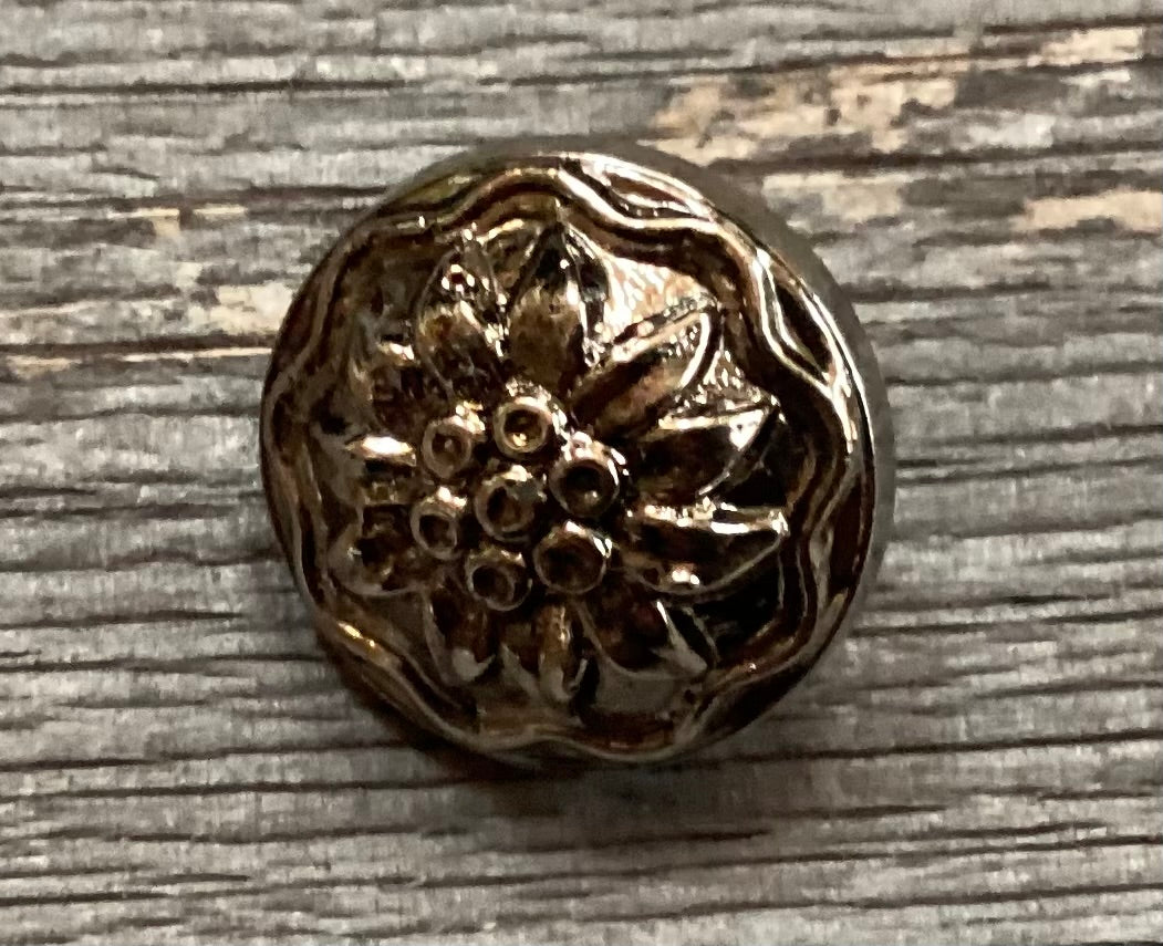 Metal Flower Button 3/4 Inch 653632310513