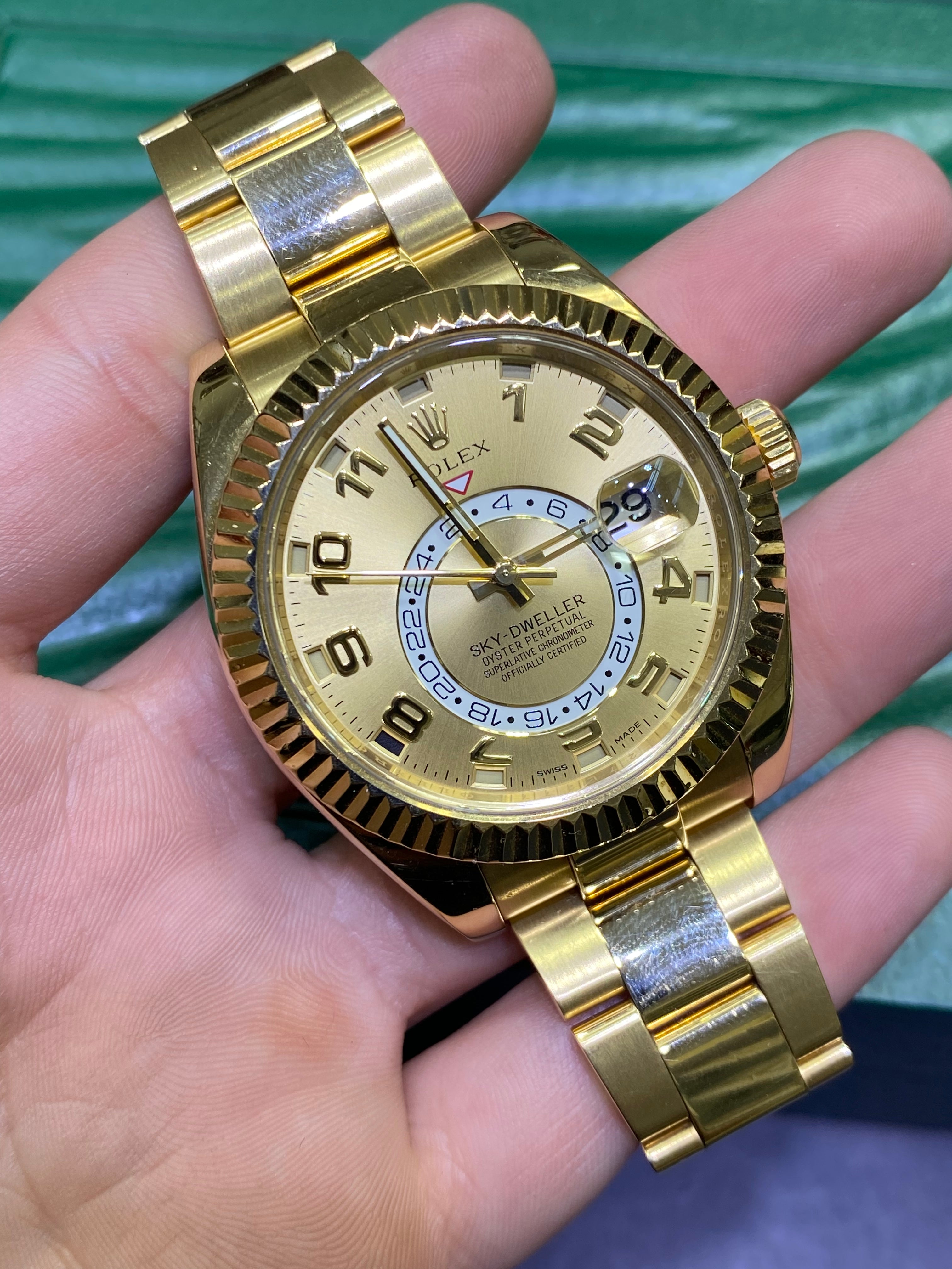 2021 Rolex Skydweller 42 mm ,18k solid champagne dial Mint