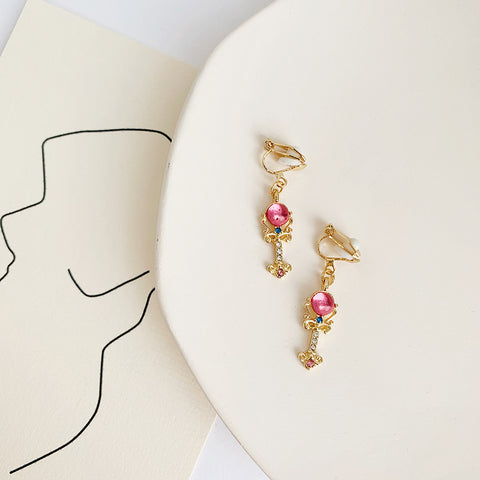 Pink crystal key earrings 03 79535d18 21e5 4b62 8ac4 4b0895a568ef 480x480