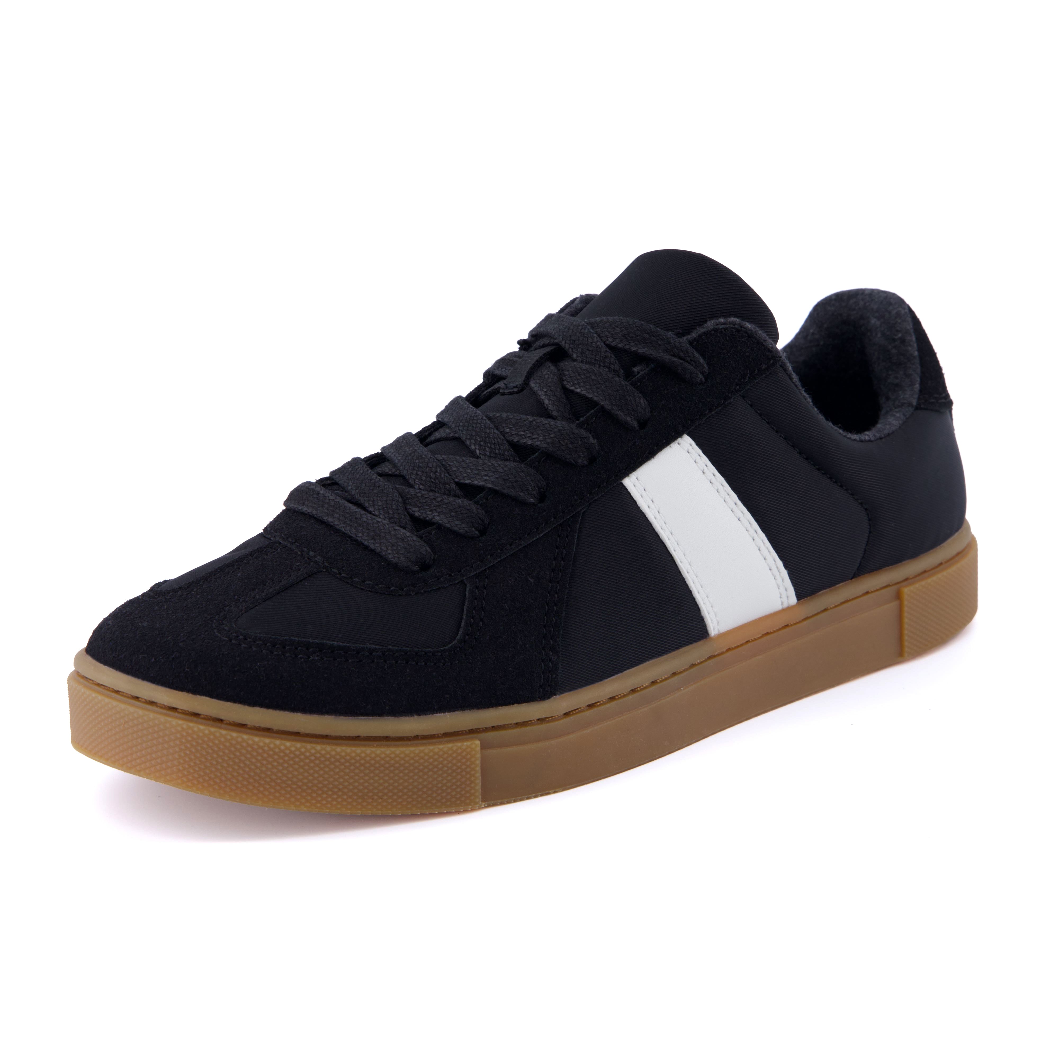 Bailey Lace Up Sneaker