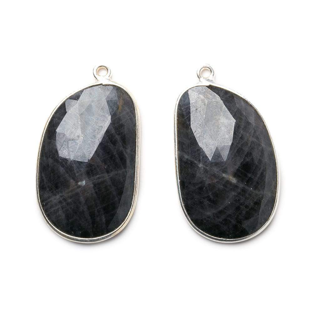  28x18mm Silver .925 Bezel Blue Sapphire faceted free shape Pendant Set of 2 pieces 