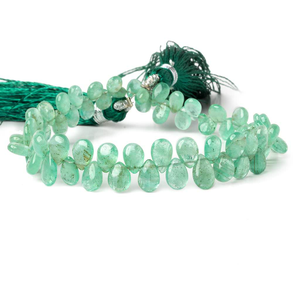  4.5x3-7.5x5mm Colombian Emerald plain pears 7.5 inch 67 beads 