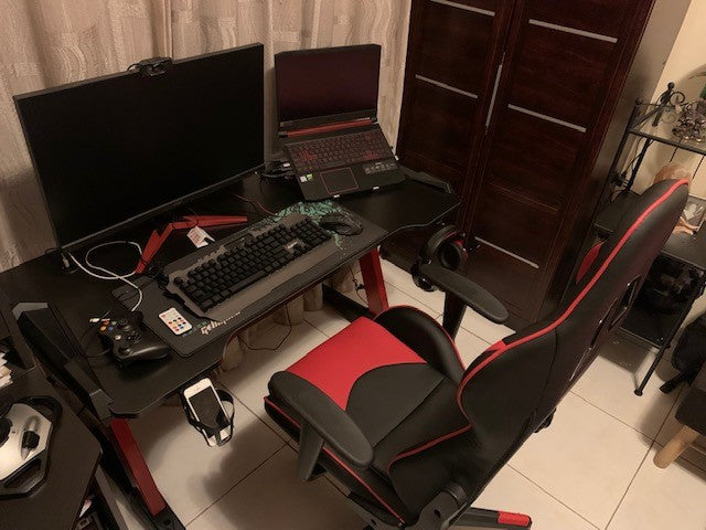 VOFFOV Gaming Desk w/ LED Lighting Red