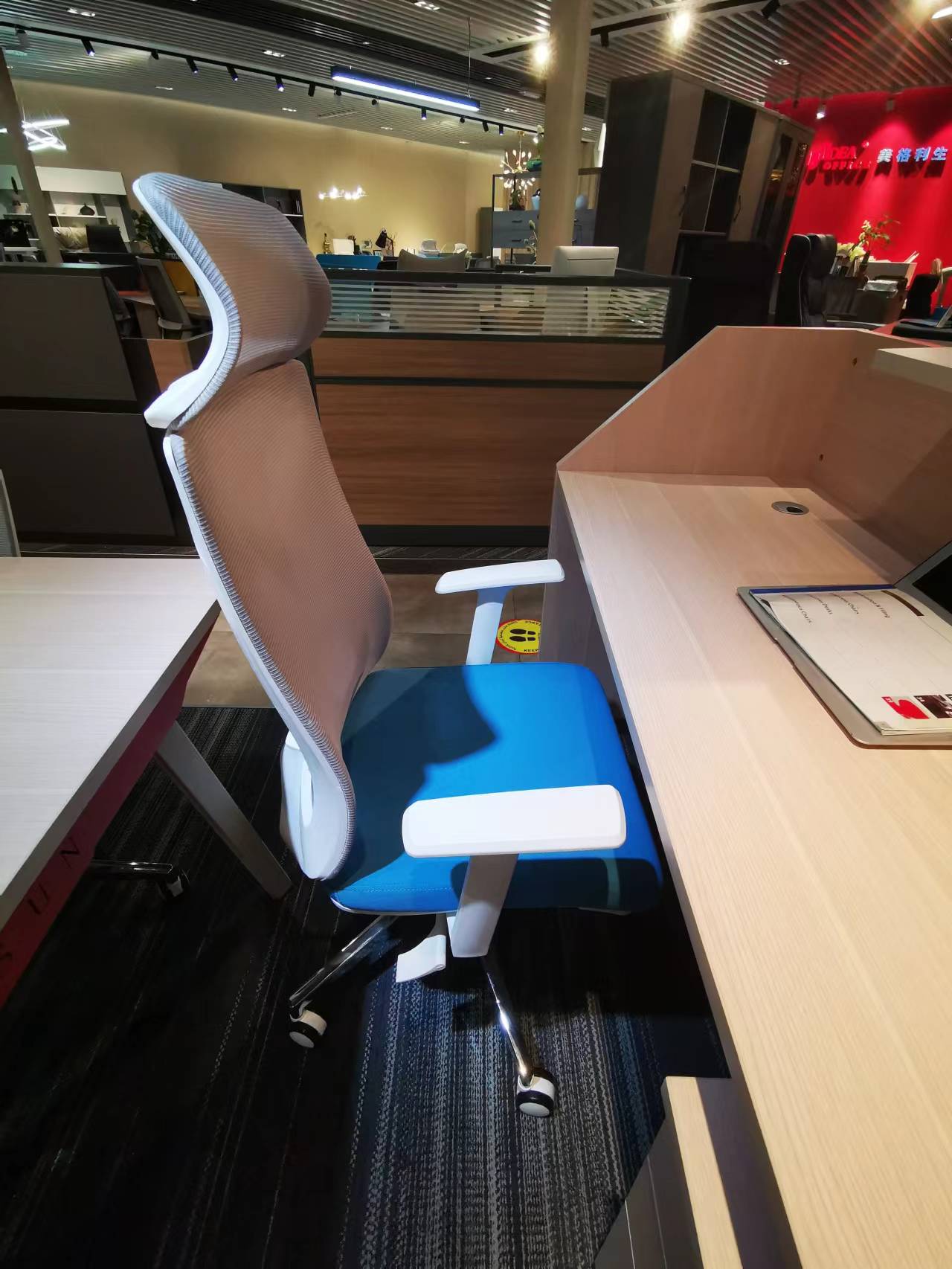 VOFFOV® Mesh Ergonomic Chair, Premium Office & Computer Chair with Adjustable Headrest - Blue Grey