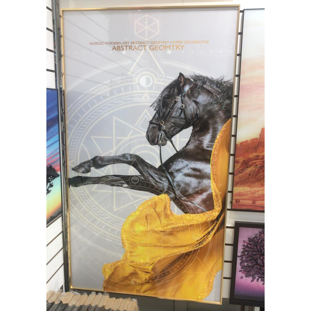 VOFFOV® Single Black Horse Modern Wall Decoration