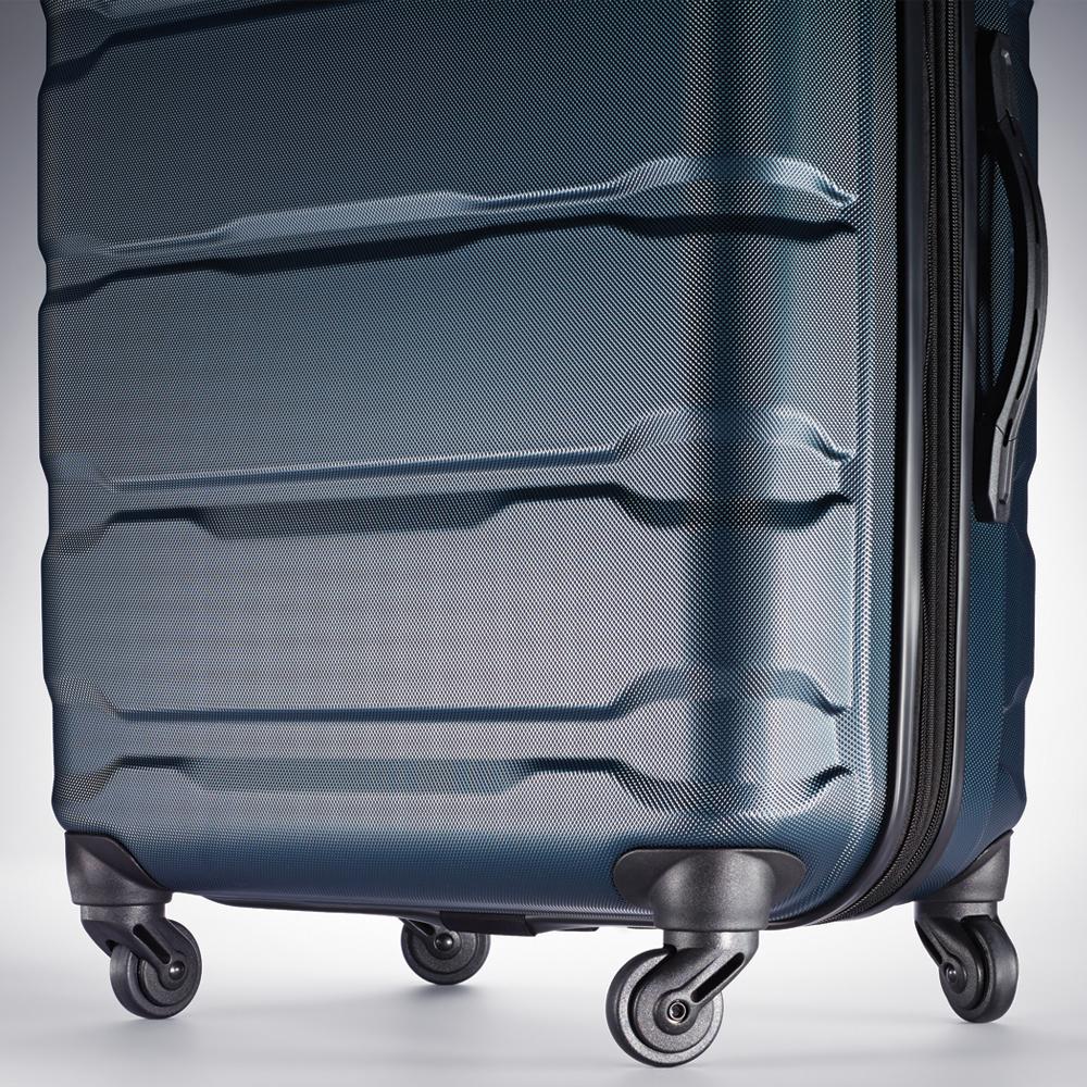 Samsonite Omni Hardside Luggage 24