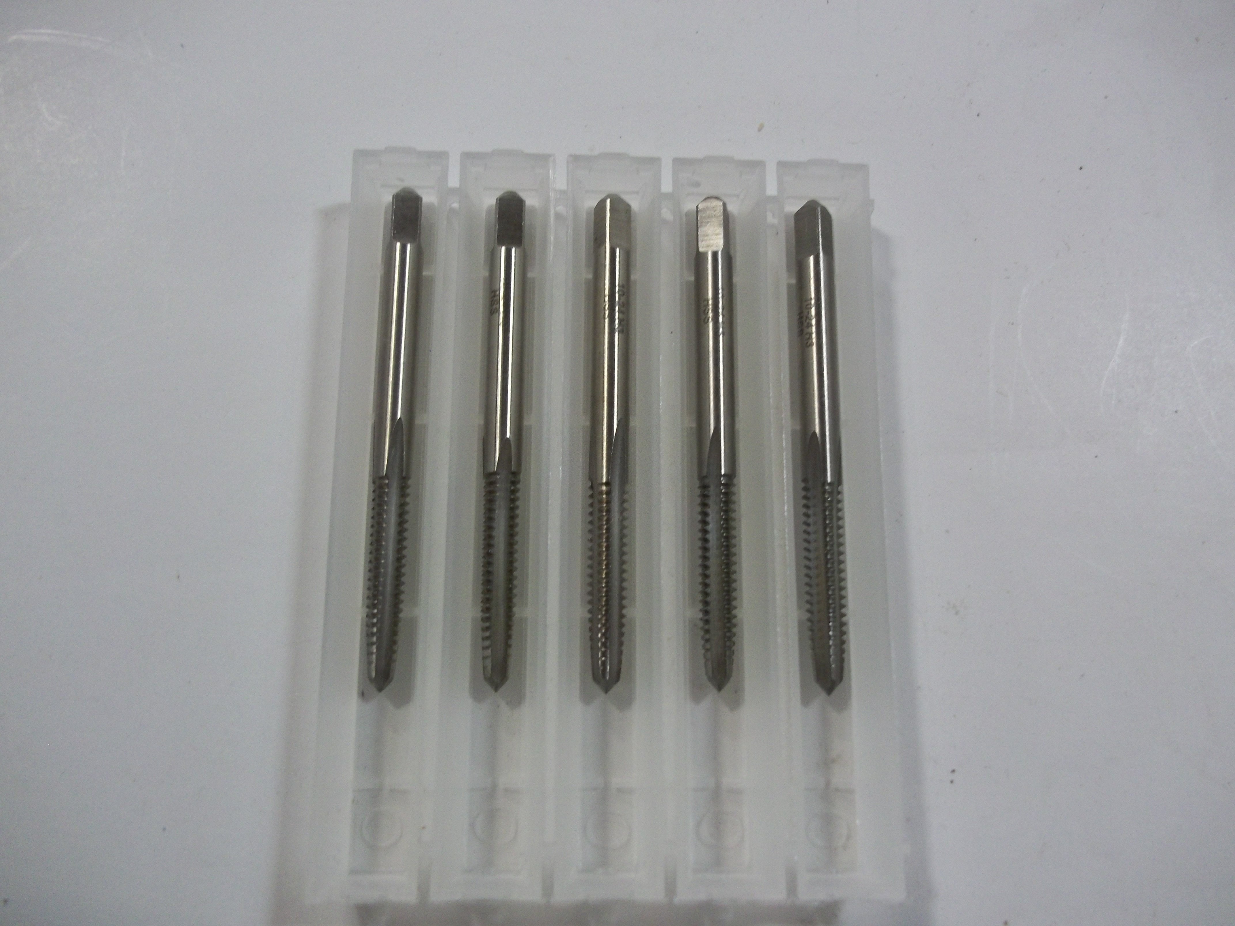 Standard High Speed Steel Taper Hand Tap, 4-Flute, 24 H3=Basic P.D. + 0.0015