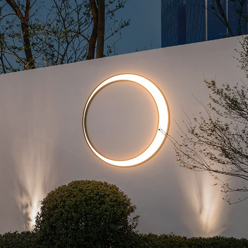 IDEA(HK) LIGHTING - Eclipse - IP65 Waterproof outdoor LED wall light.  Warm light(3000K) LED strip with >30 000 hours of lifetime.