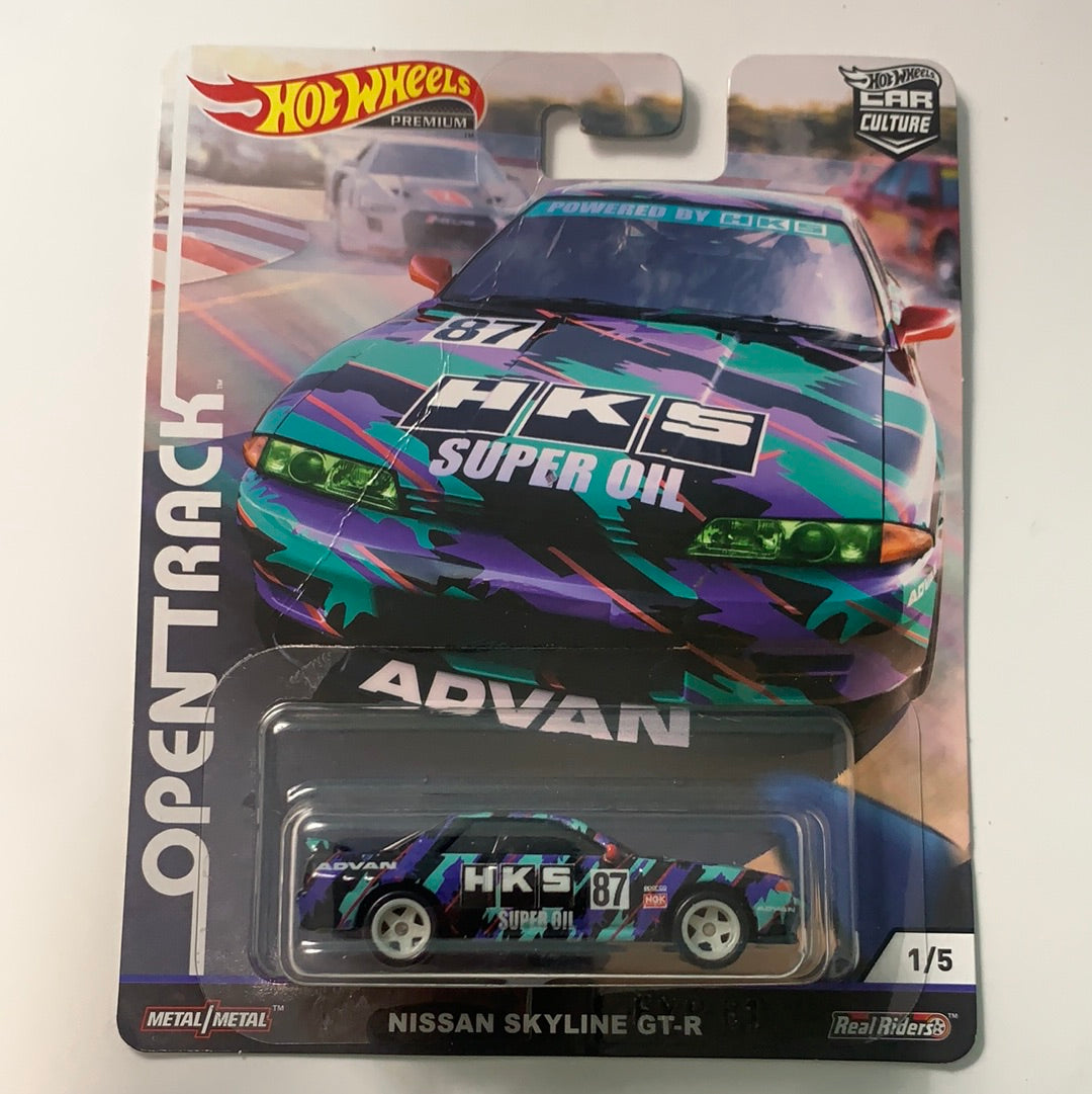 *Damaged Card* Hot Wheels Car Culture Nissan Skyline GT-R R32 HKS (Open Track)