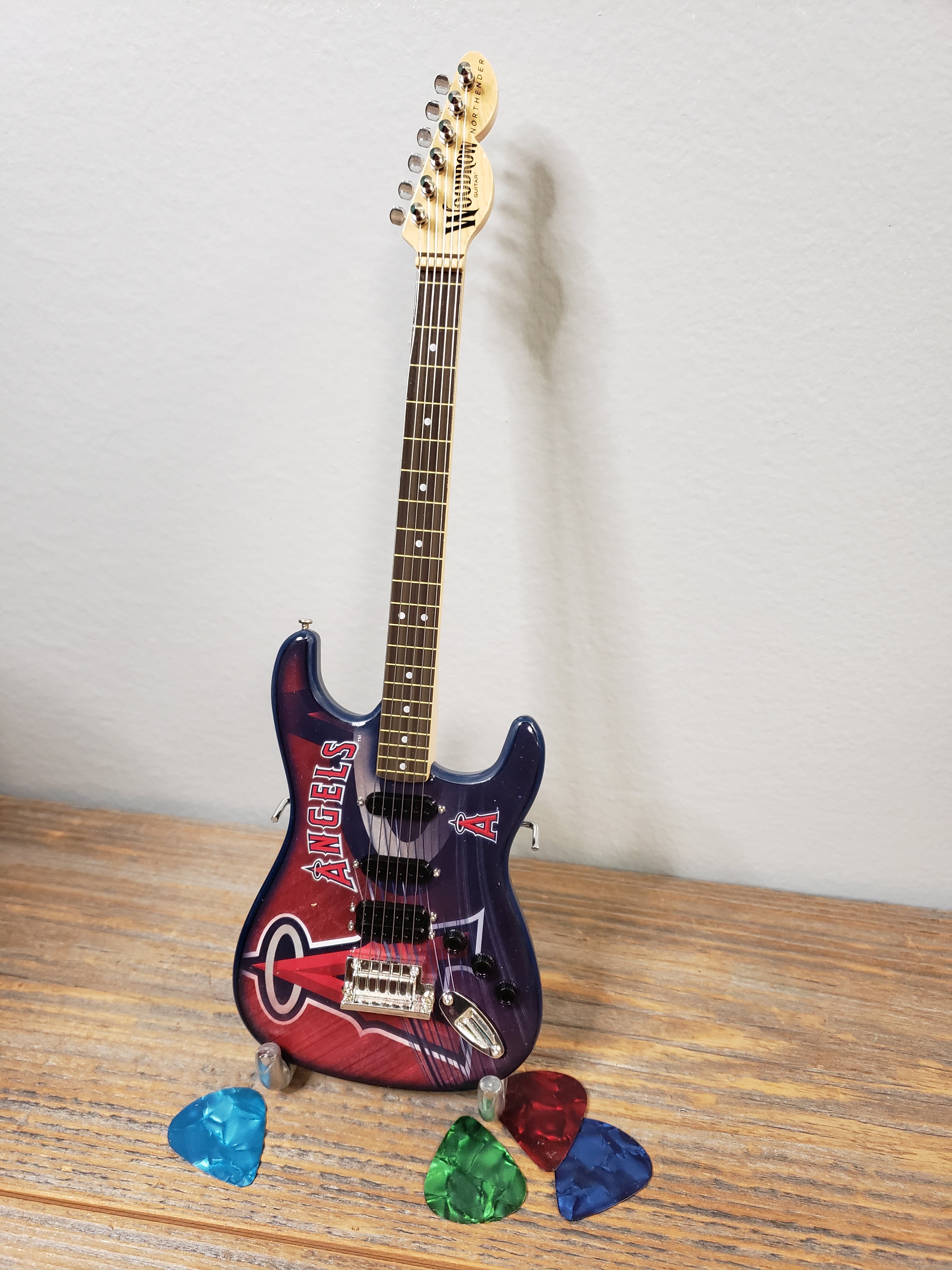 NBA Oklahoma City Thunder Basketball Mini Guitar Art Piece with Case and Stand