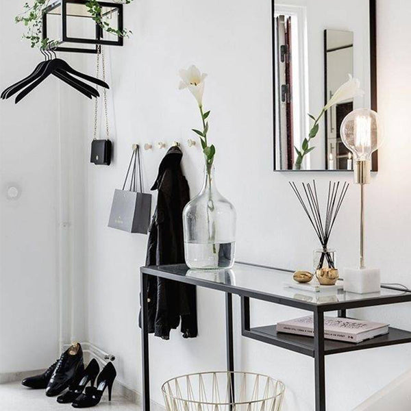 feng shui best place for mirrors: place the mirror on either side of the wall of the hallway