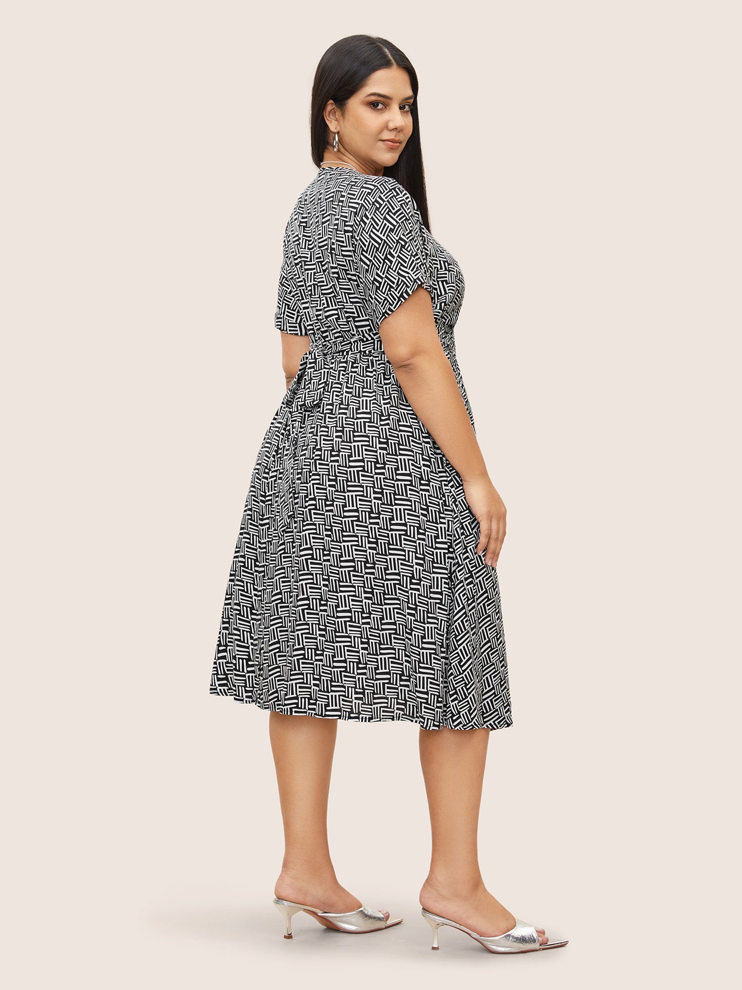 Rayon Geometric Overlap Collar Ties Dress