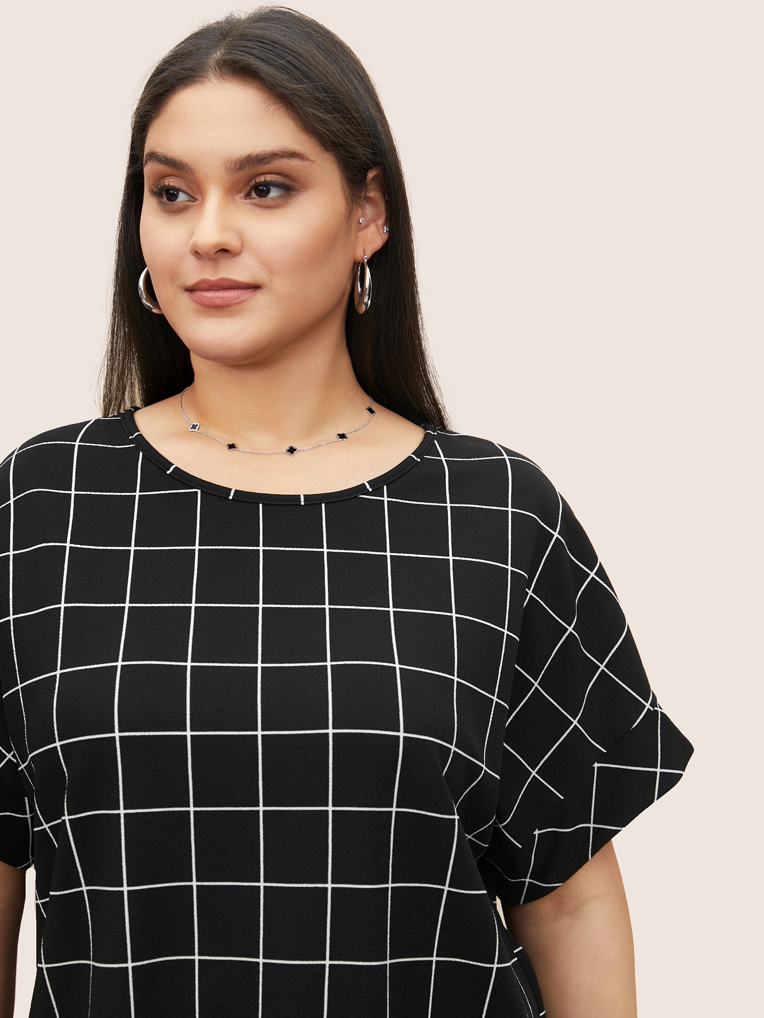 Plaid Round Neck Batwing Sleeve T-shirt