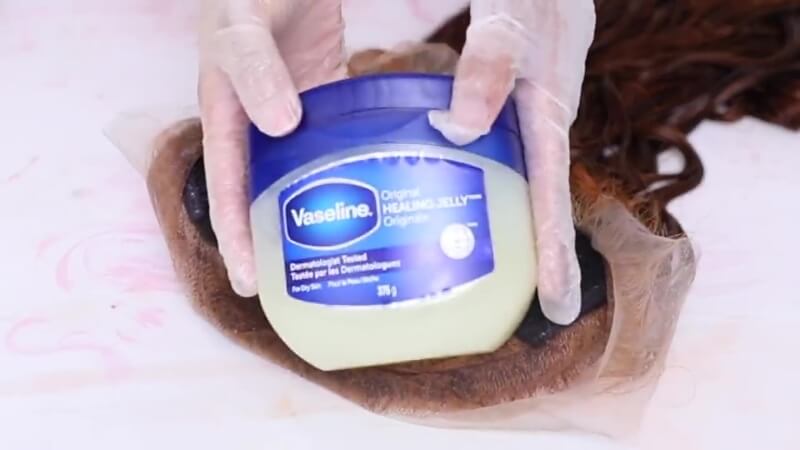 protect wig lace from dyeing stain using Vaseline