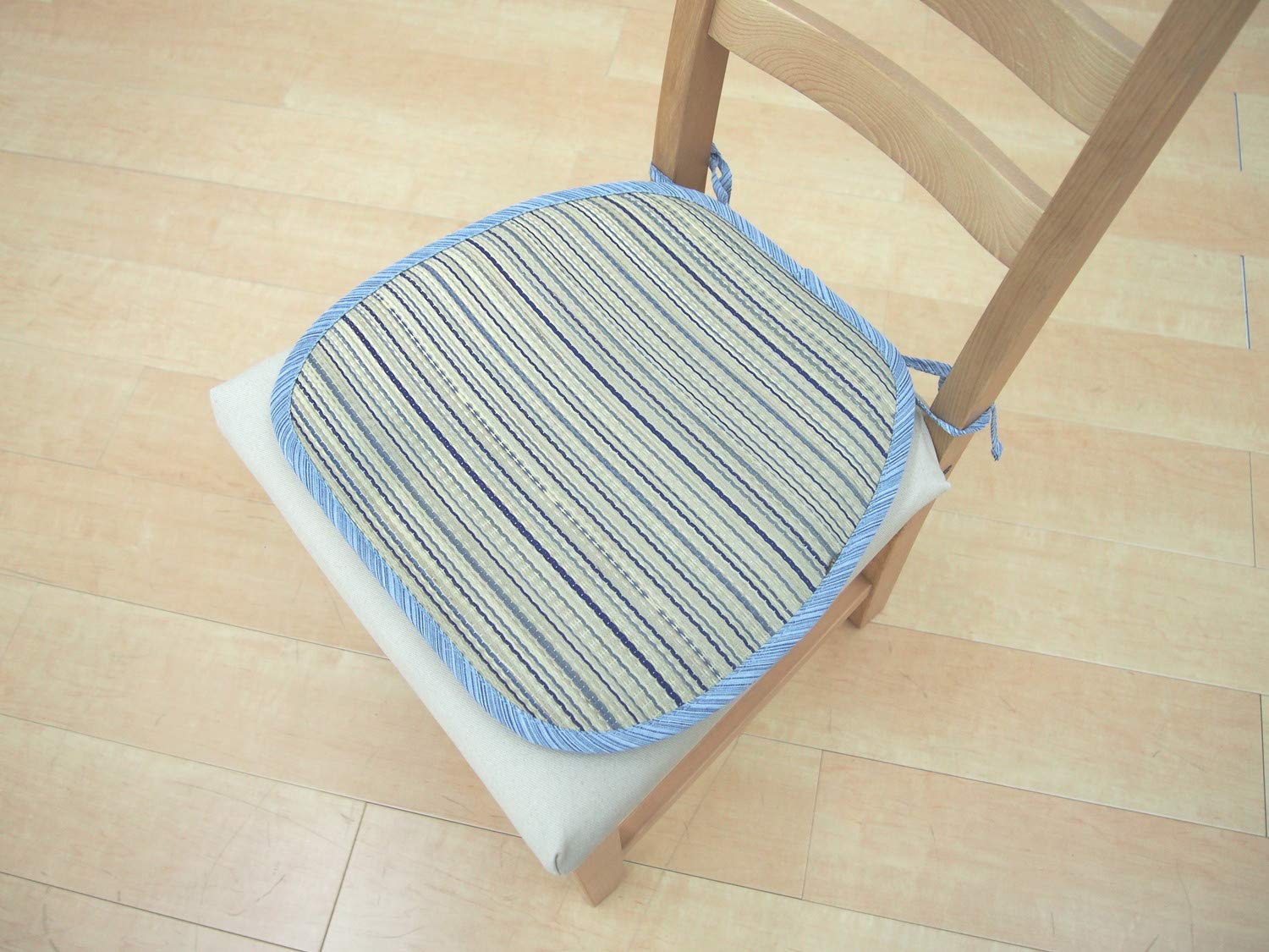 Hagiwara Ryosen Grass Batay Cushion 40X38Cm - Made In Japan