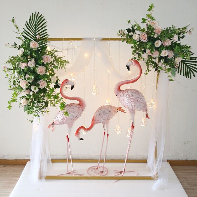 Imitation flamingo ornaments, good idea for home garden decoration