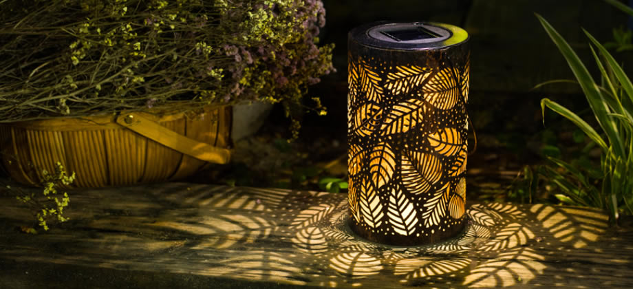 Holiday Party Solar Lantern Lights Bloom Leaf Pattern Home Garden Night Light