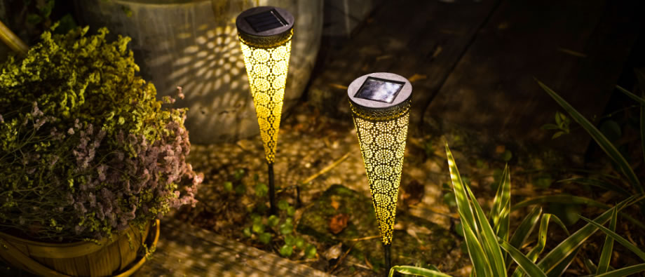 Exquisite Torch Shape Solar Pathway Lights Night LED Garden&House Yard Landscape Lights