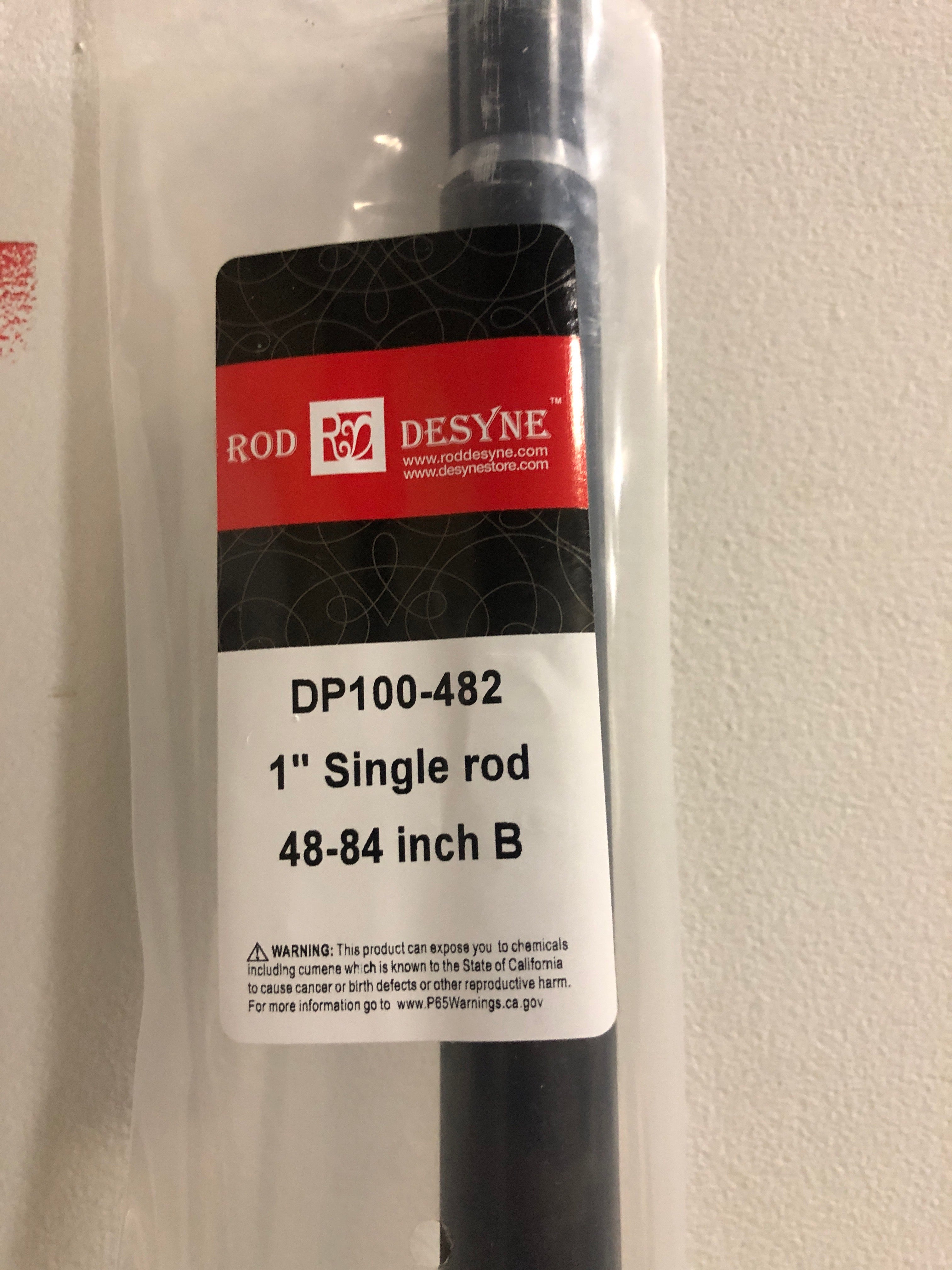 Rod desyne 100-37-482 Bonnet 48 in. - 84 in. Single Curtain Rod in Black