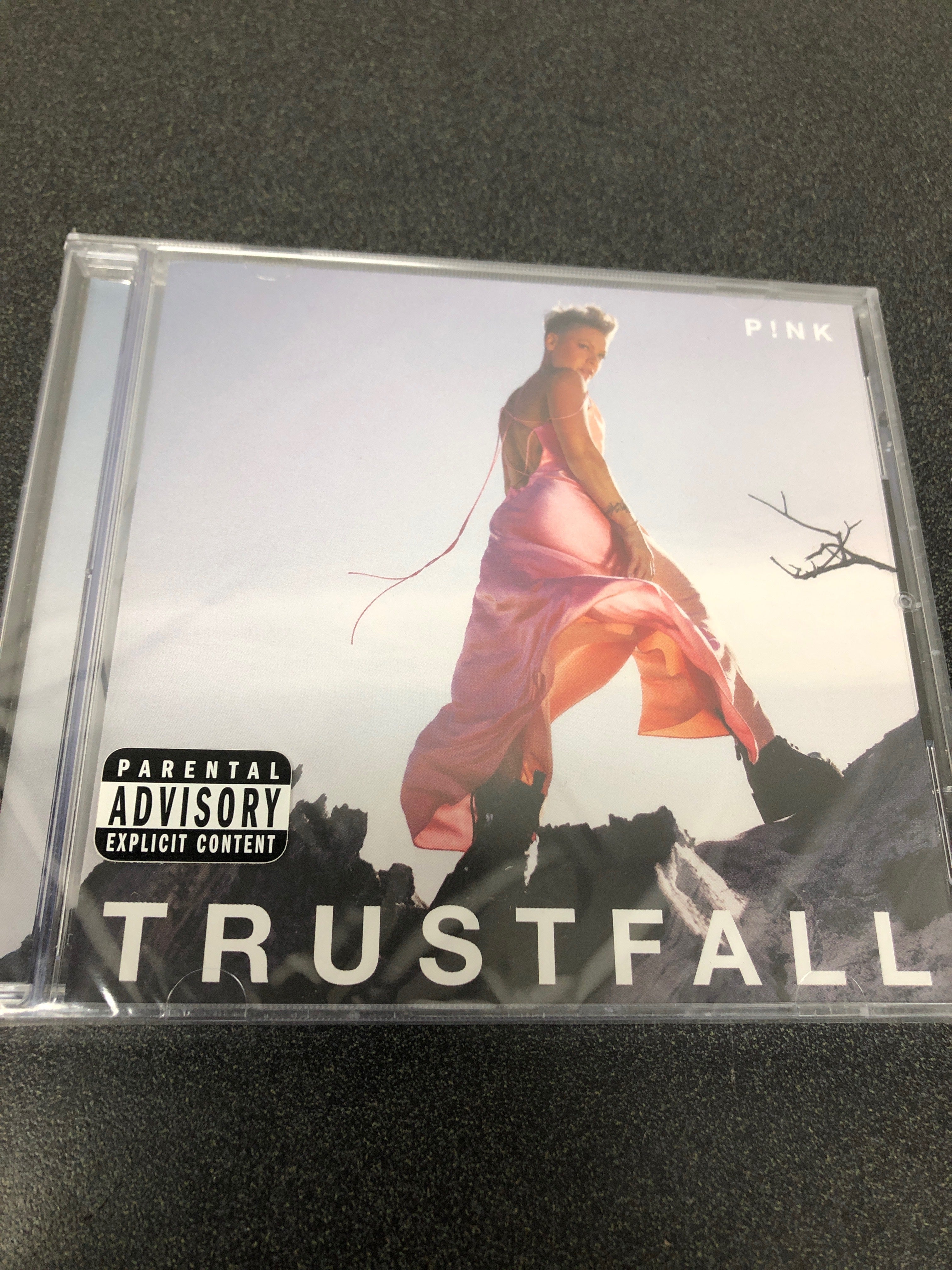 P!nk-trustfall- cd