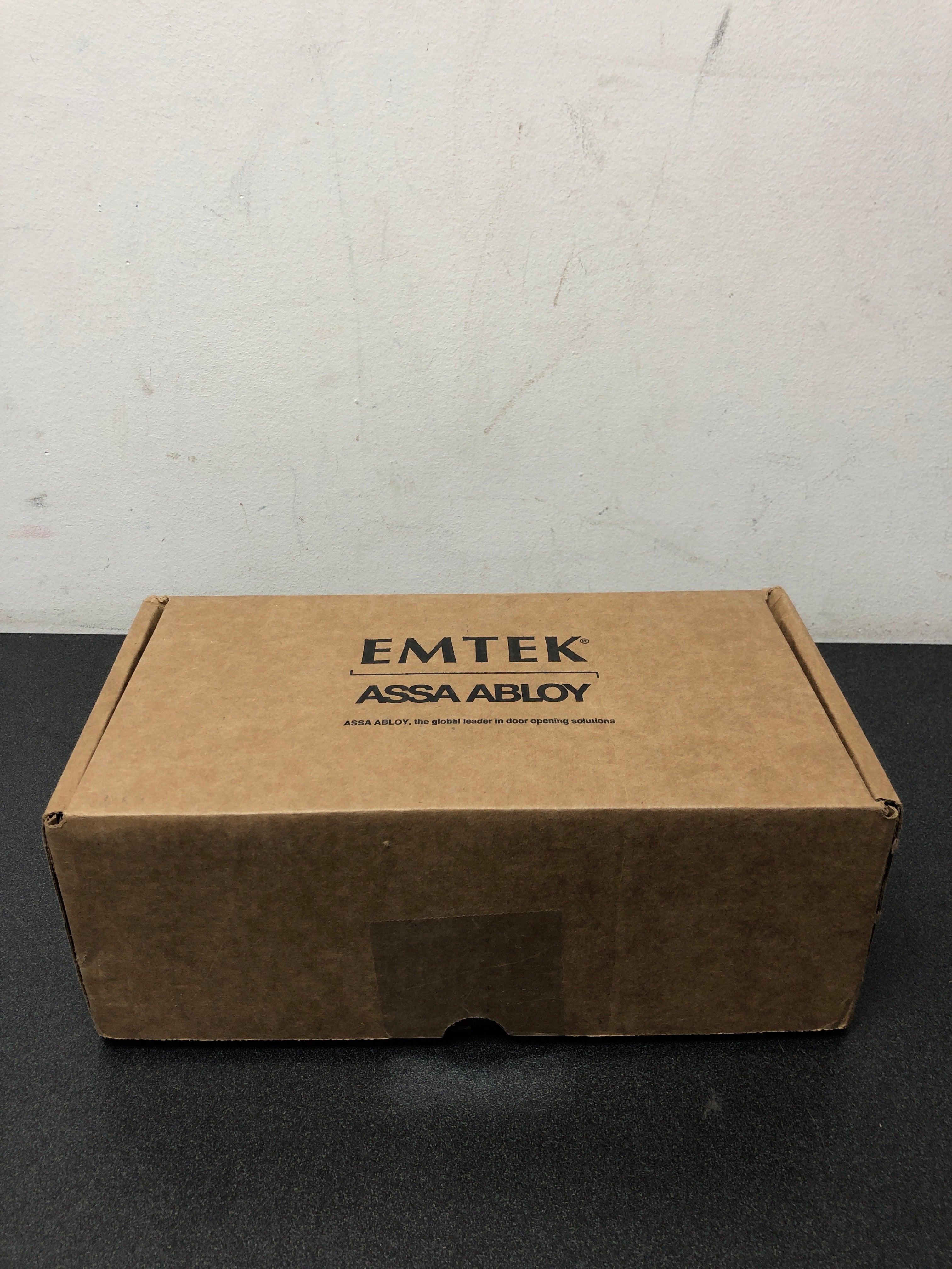 Emtek 8080US19 Quincy Sideplate Single Cylinder Keyed Entry Door Knob or Lever Set with 3-5/8 Inch Center to Center - Flat Black