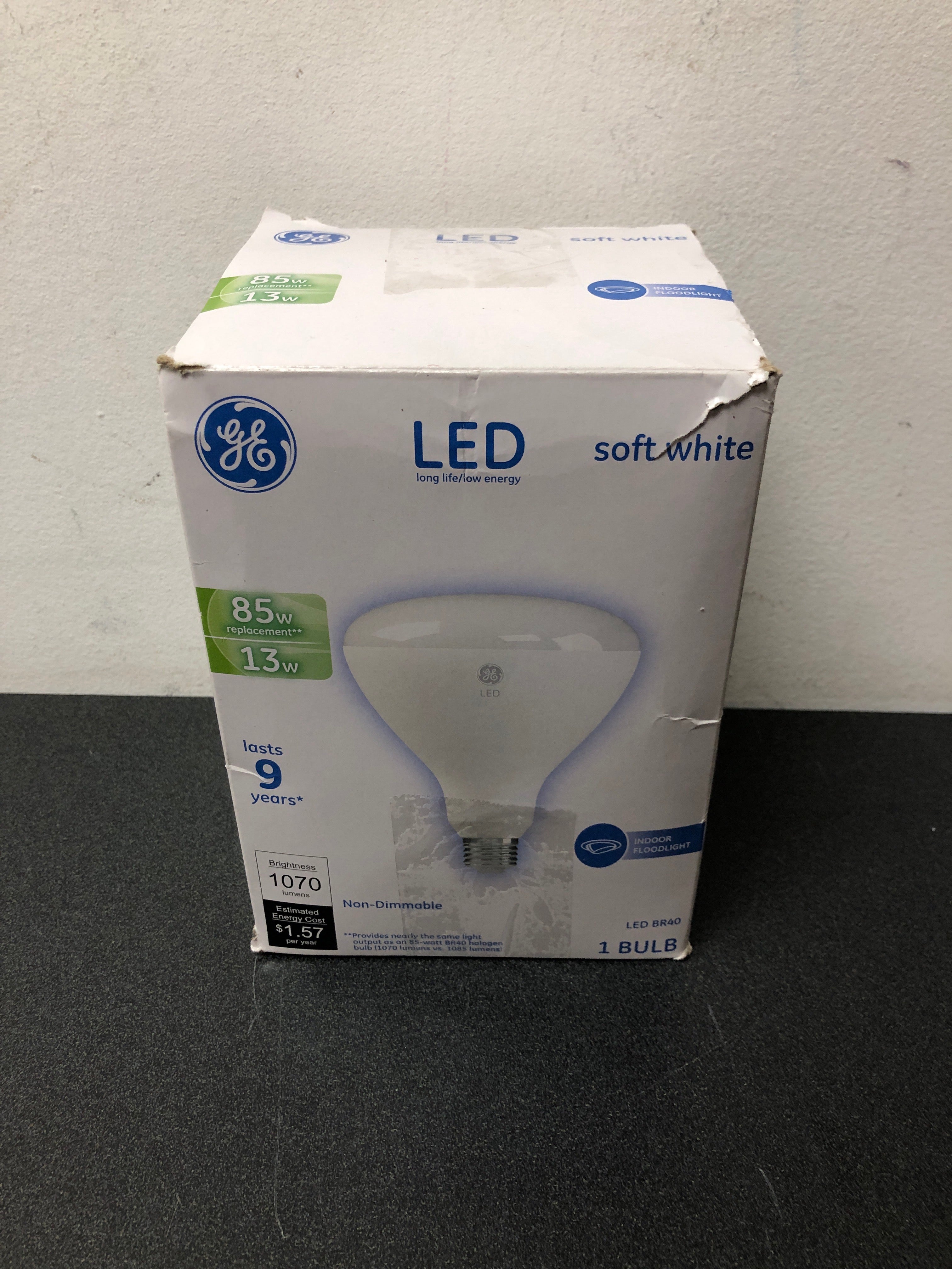 Ge 24261 led floodlight bulb, soft white, 1070 lumens, 13 watt - quantity 4