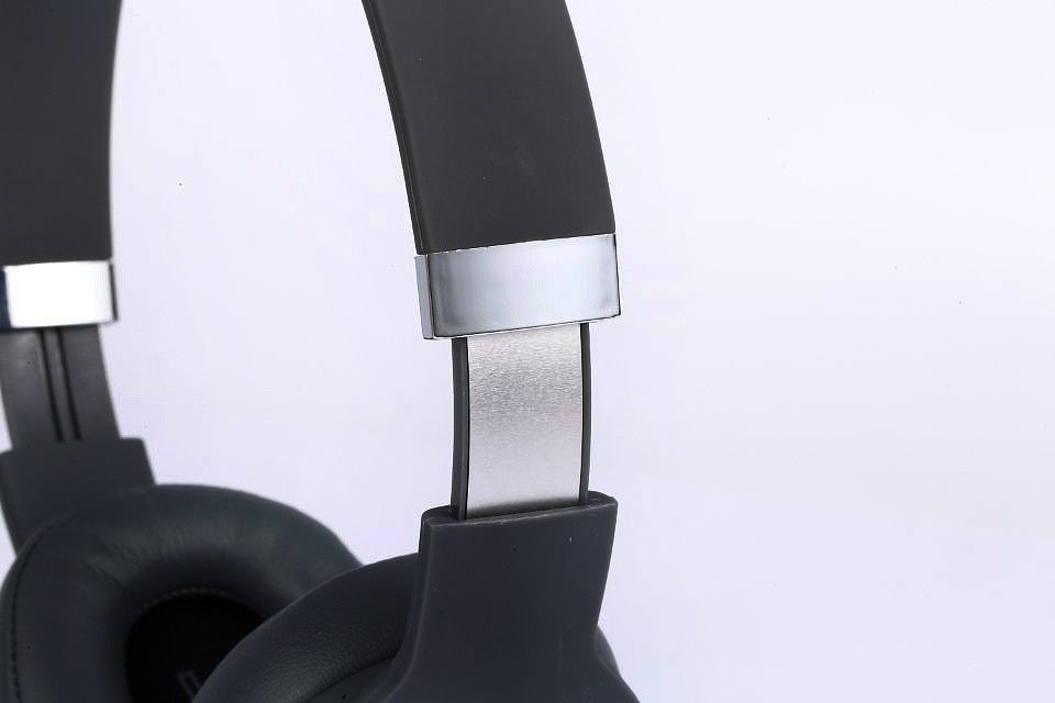 Shocking Bass Wireless Headset VJ 087