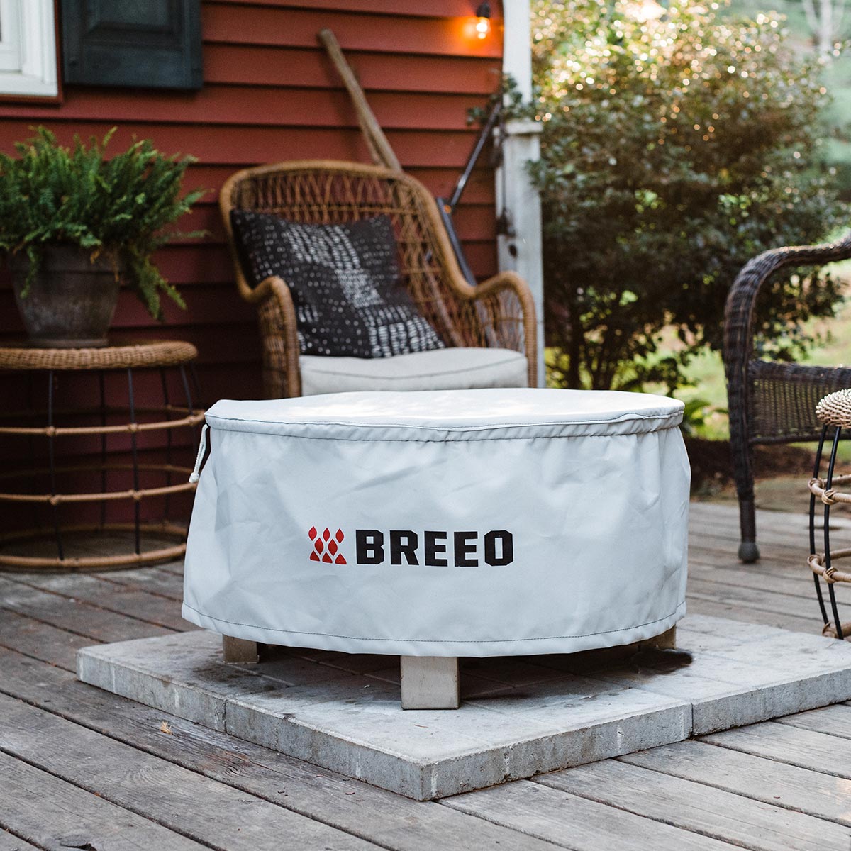 BREEO X Series 24 Smokeless Fire Pit Cover