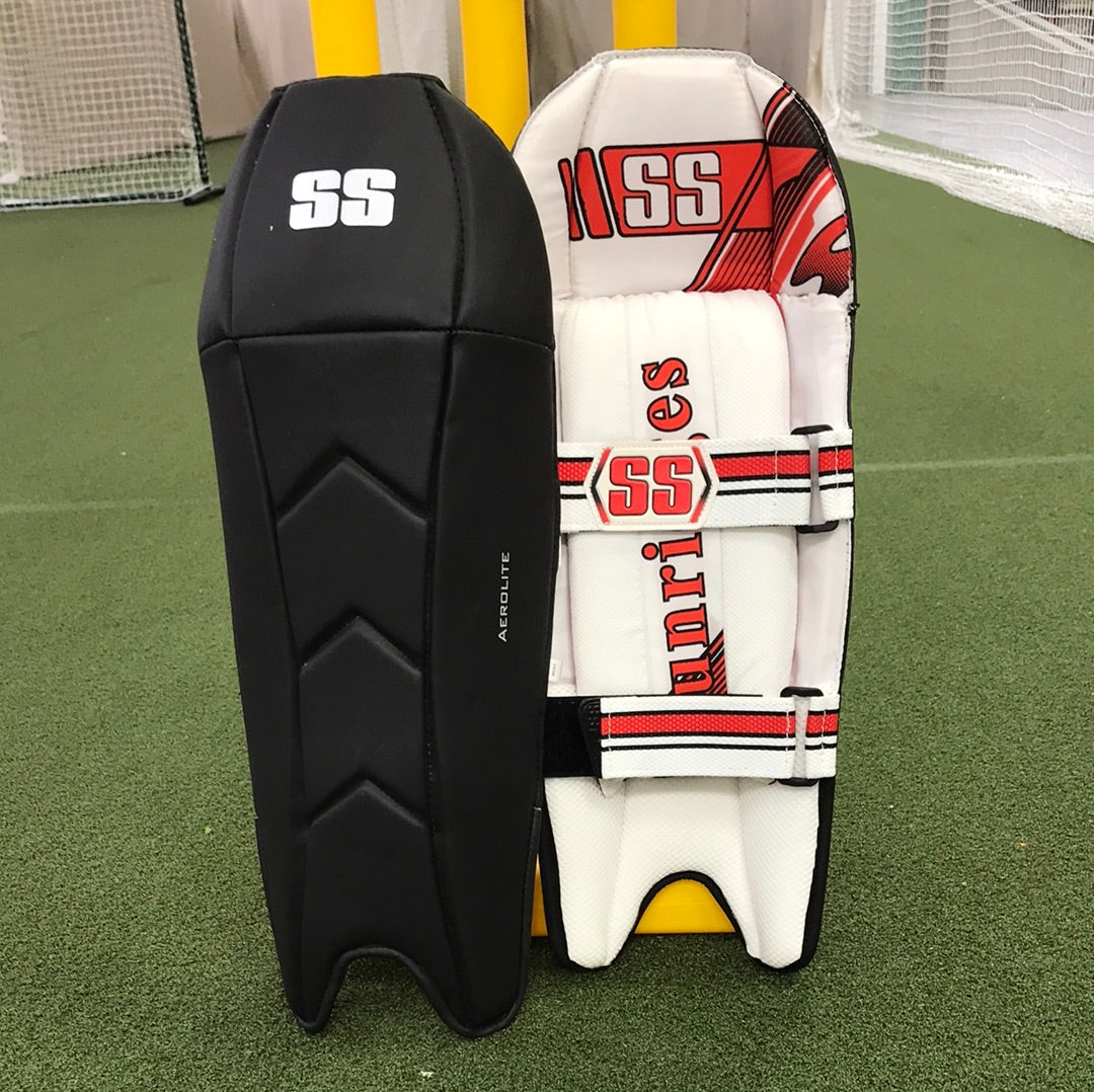 SS Aerolite Black Cricket wicket Keeping Legguards