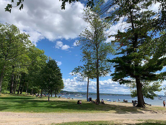 Best dog friendly trails in Burlington