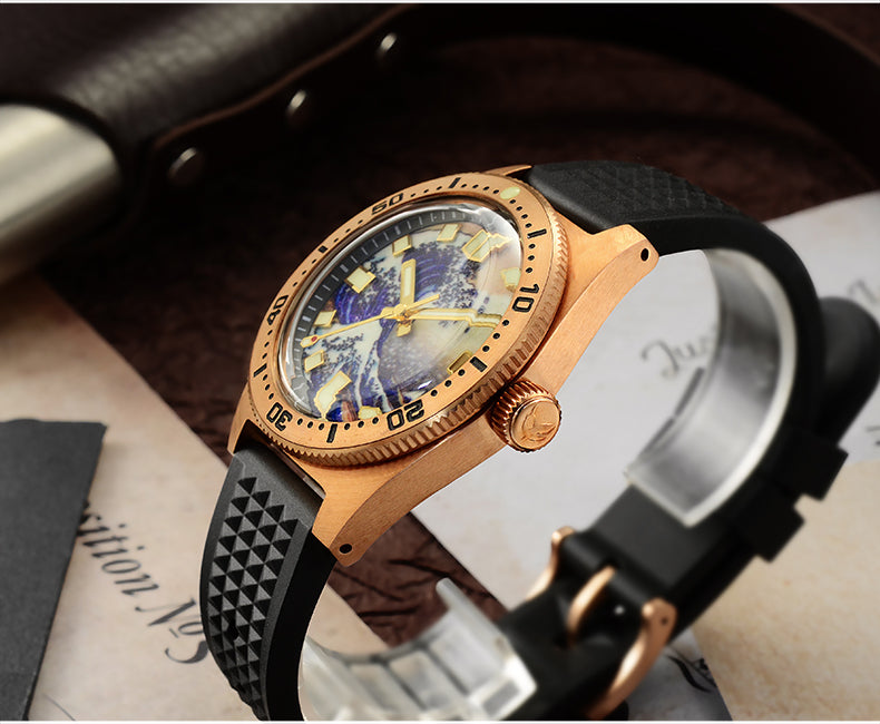 Full Luminous Surfing Dial Bronze 62Mas Watch