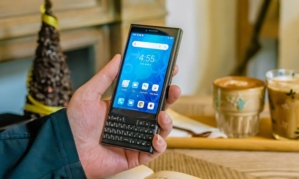 Unihertz Titan Slim - The New Sleek QWERTY Smartphone