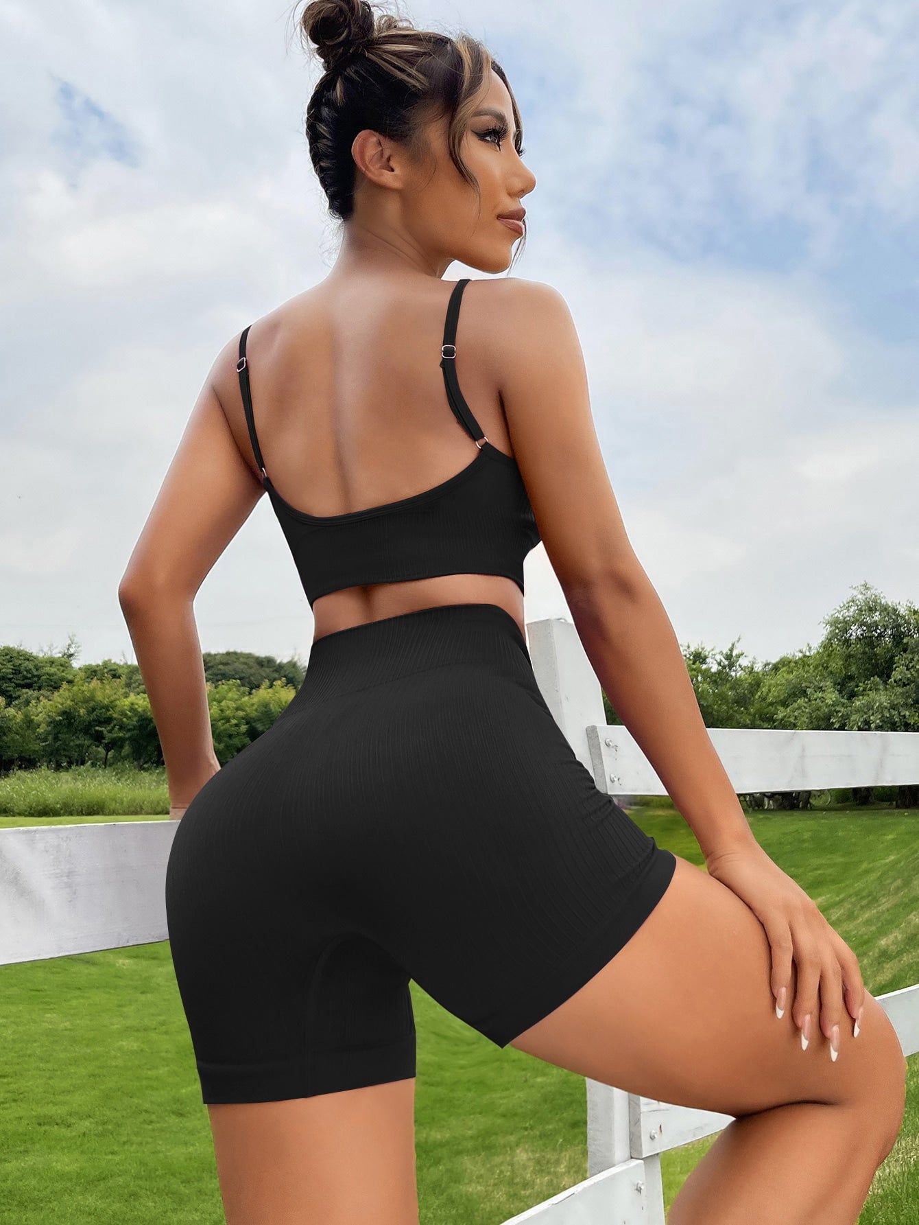 2pcs Seamless Yoga Set Sports Suit Backless Bra Wideband Waist Shorts