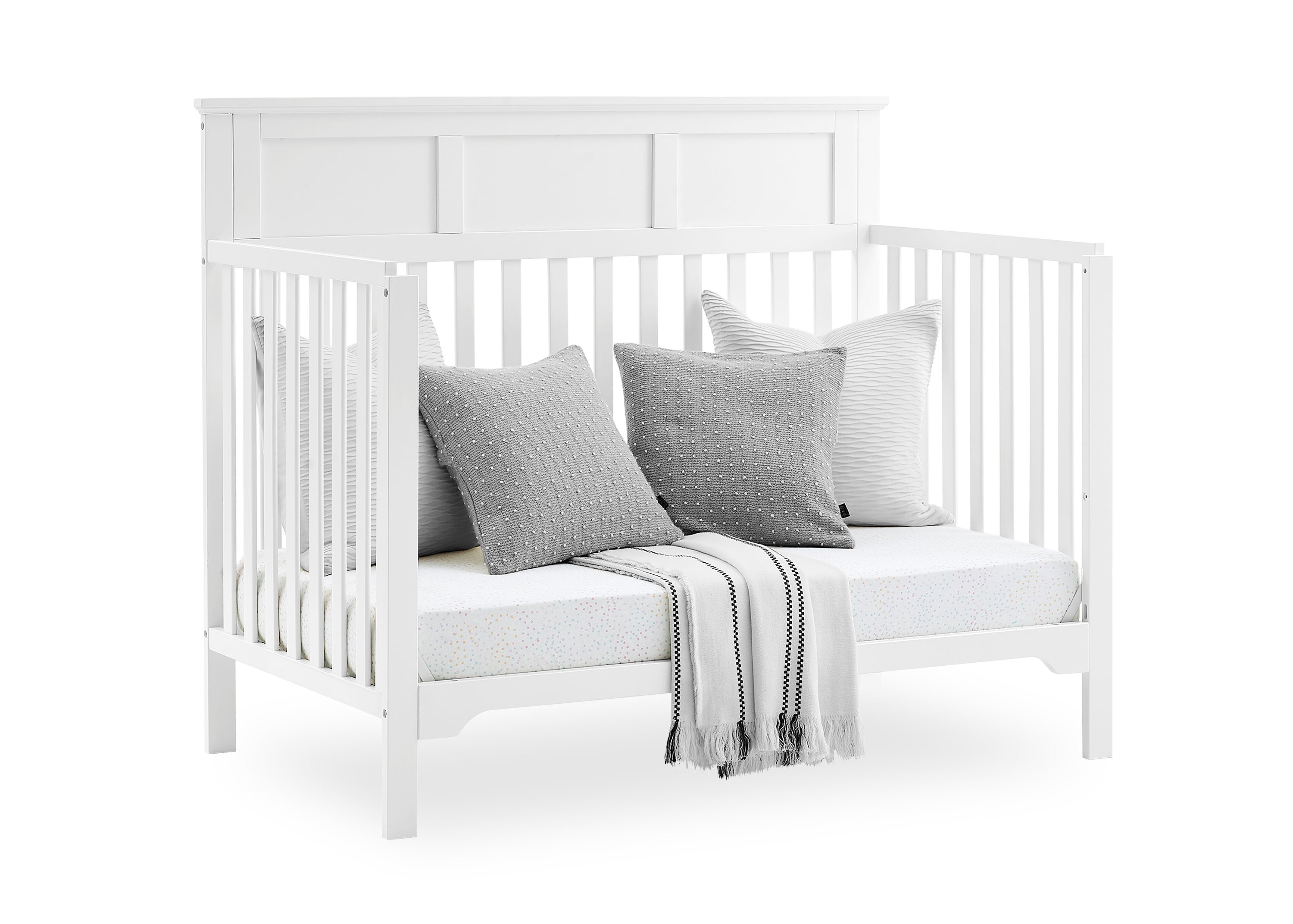 Sweet Beginnings Hart Flat Top 6-in-1 Convertible Crib