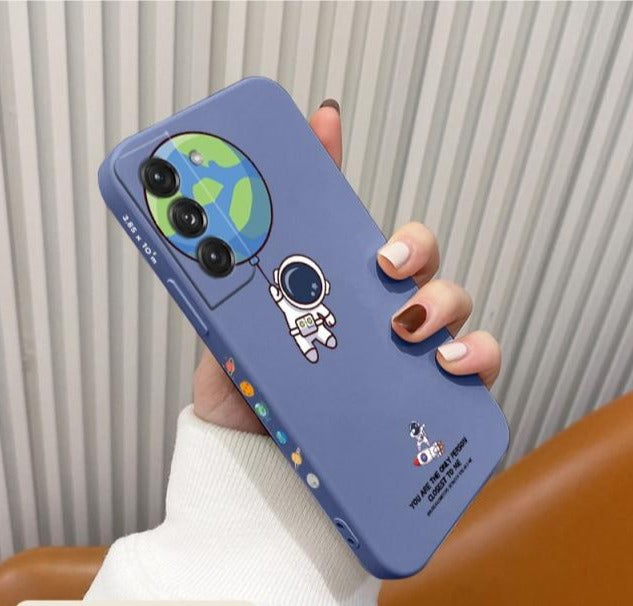 Earth Flying Astronaut Phone Case For Samsung Galaxy S20 FE, S20, S20 Plus, S20 Ultra