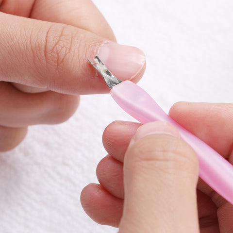 manicure with gel polish-push dead skin