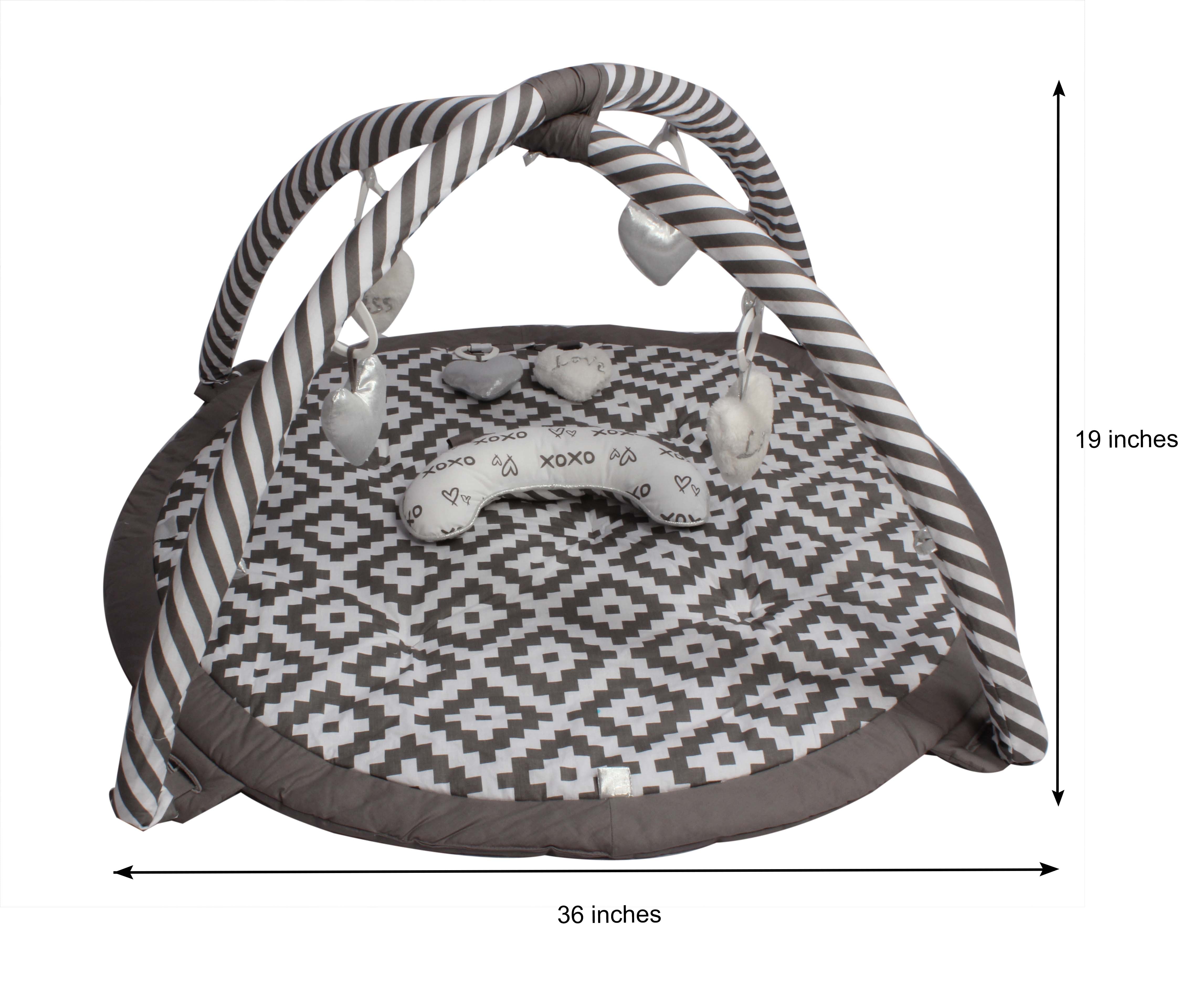 Bacati - Playmat/Baby Activity Gym with Mat, Love Aztec Grey/Silver
