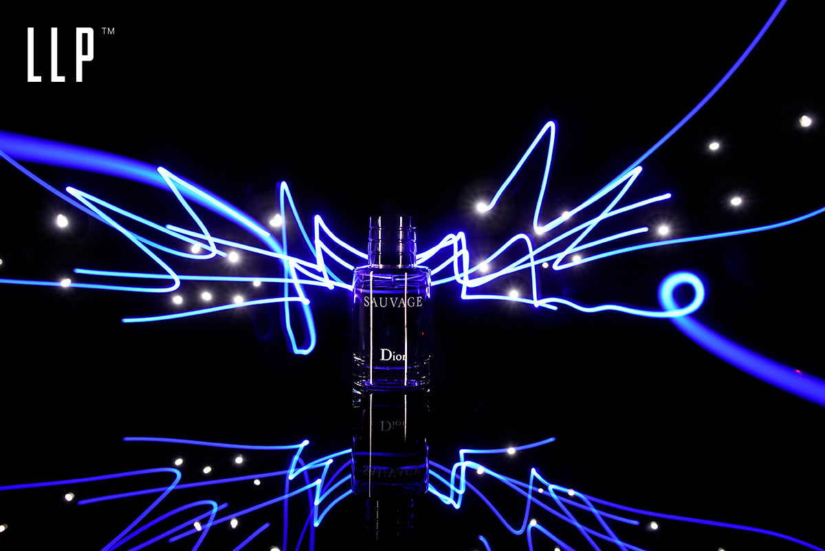 The LLPpen v1 create a fine line of light that are great for light drawing, light illustration, light writing, light drawing, light graffiti, and light calligraphy. Pointing the light pen directly at the camera while holding it still will create a starlight effect.