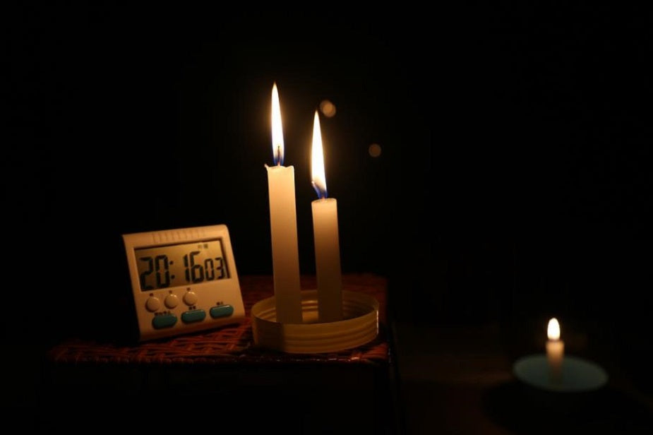 candle in power outage