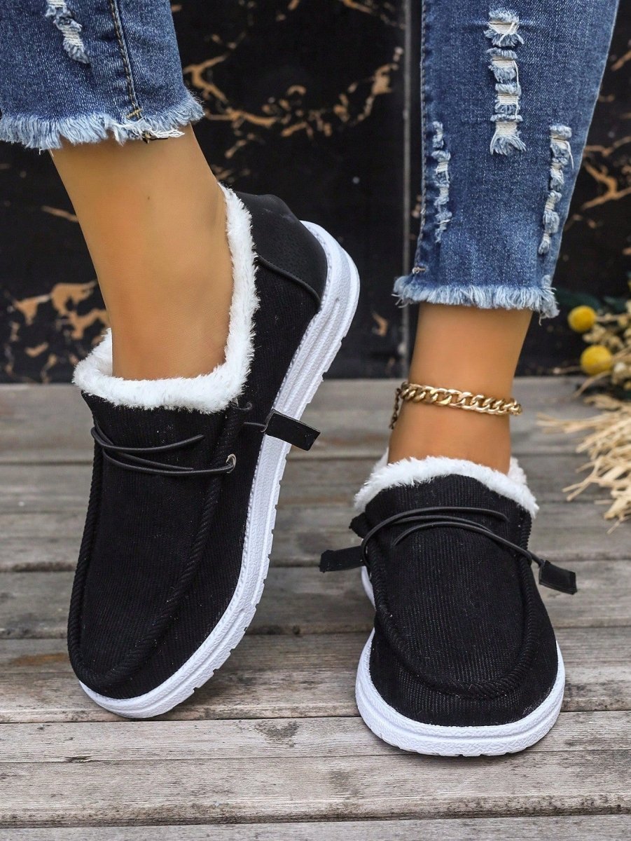 Black Velvet Lace-Up Flat Shoes: Stylish and Cozy Casual Outdoor Footwear for Women