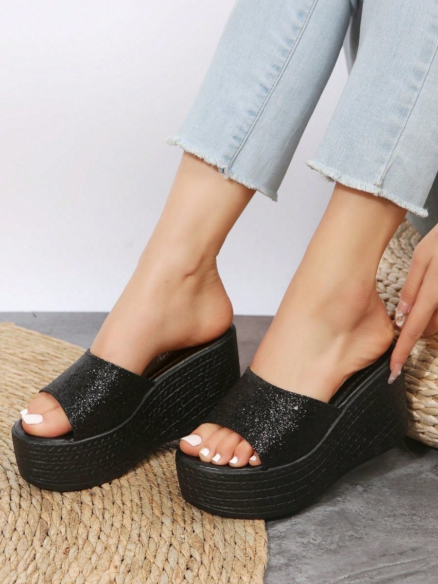 Minimalist Wedge Slide Sandals: Effortlessly Chic and Comfortable