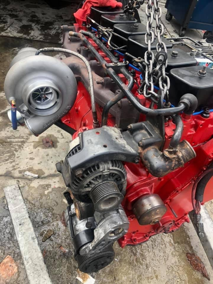 Complete drop in 12 valve Cummins engine