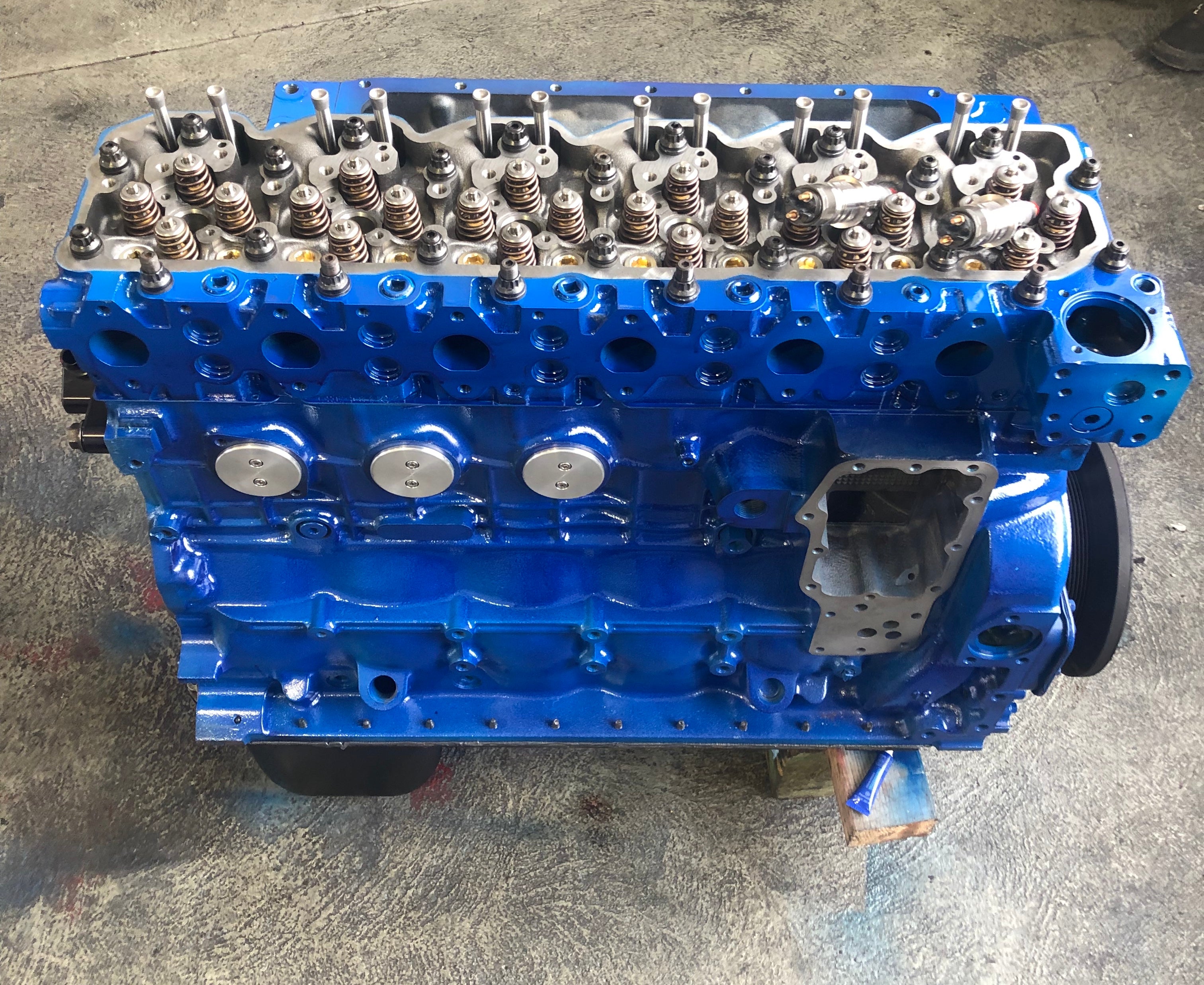 6.7 Cummins Engine long block