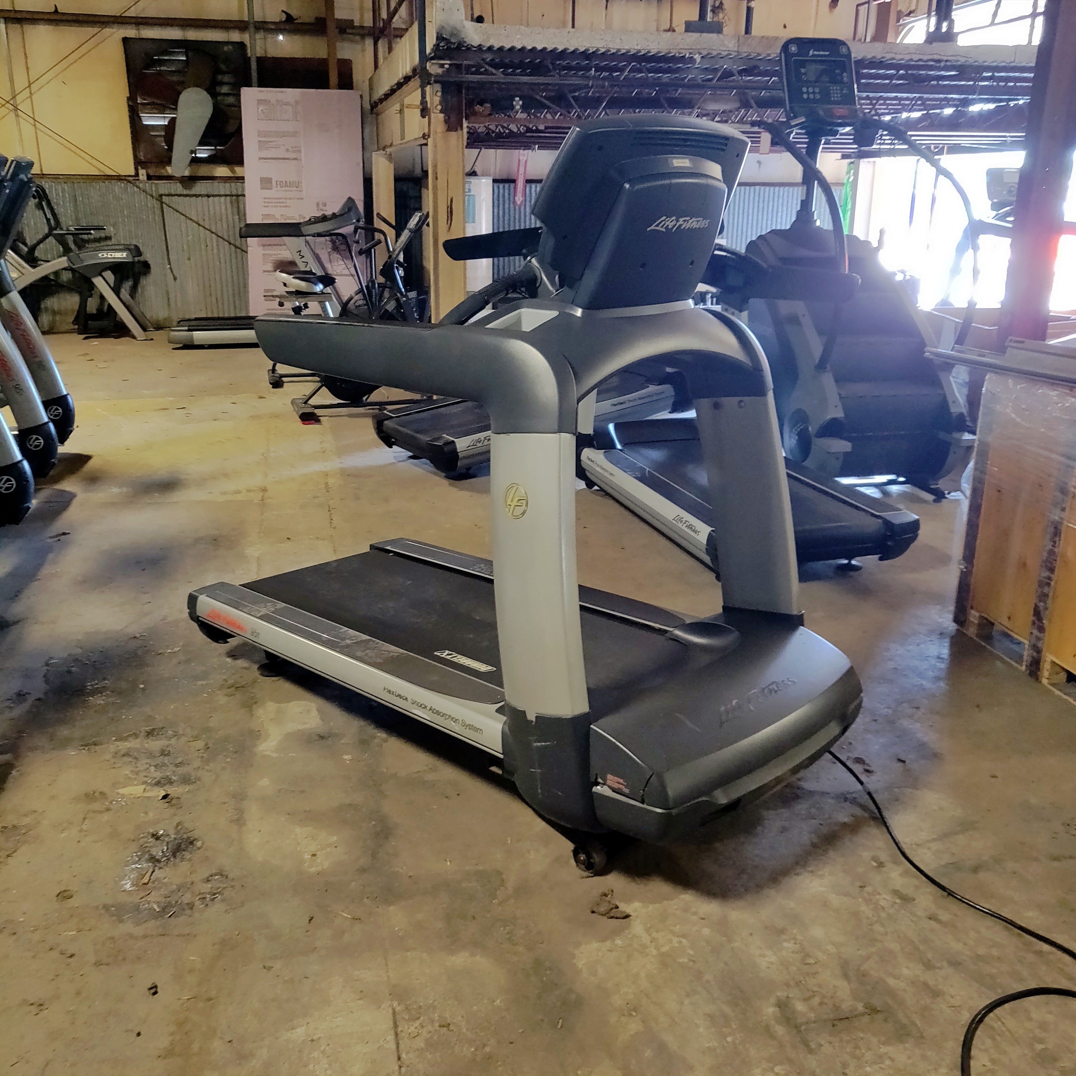 Life Fitness 95T Inspire Treadmill Commercial Grade for Cardio