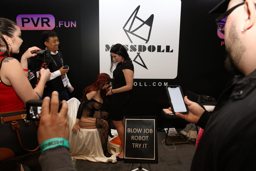 Blowjob robot, oral sex robot, missdoll, sex rotot, avn show