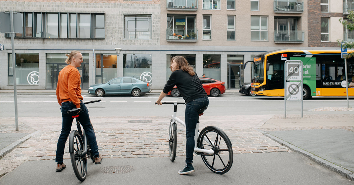riding-electric-bikes-with-loved-ones