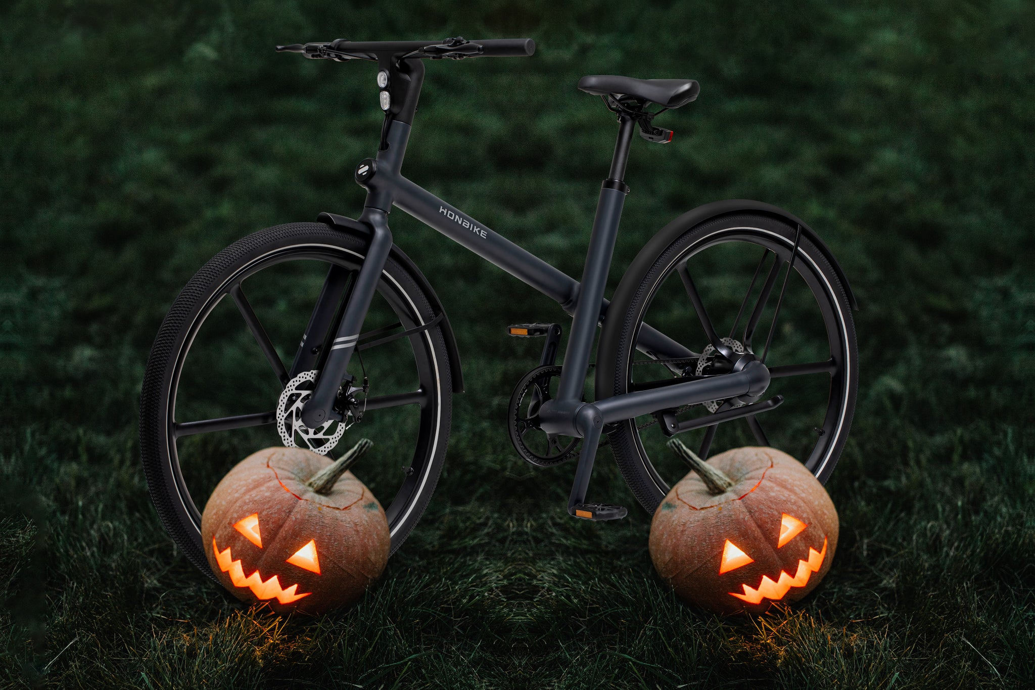 trick-and-treating-with-honbike-sleek-bike