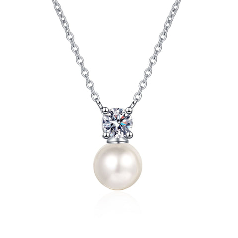 Pearl Necklace with Moissanite